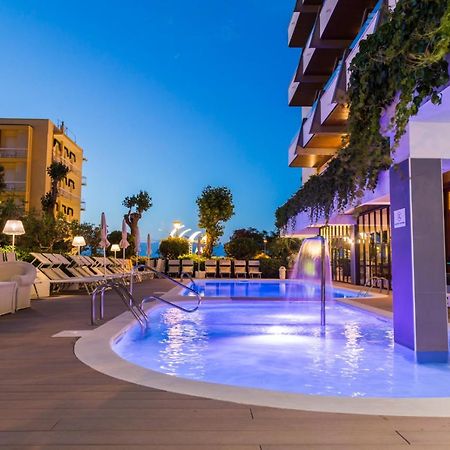 Hotel Alexander غابيتّشي ماري المظهر الخارجي الصورة