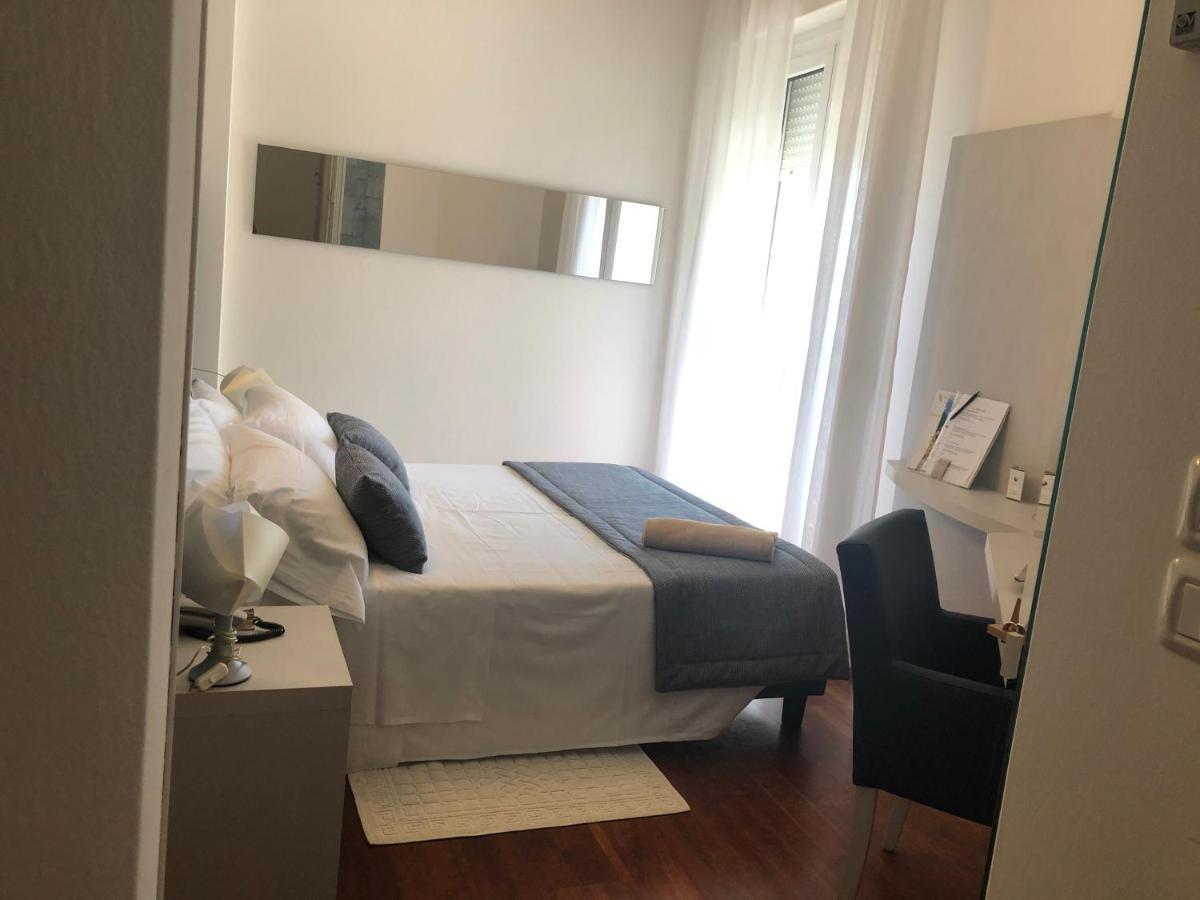 Hotel Alexander غابيتّشي ماري المظهر الخارجي الصورة